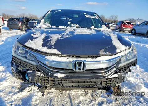 2016 Honda Accord Exl z USA, uszkodzony, nr VIN 1HGCR2F80GA115814